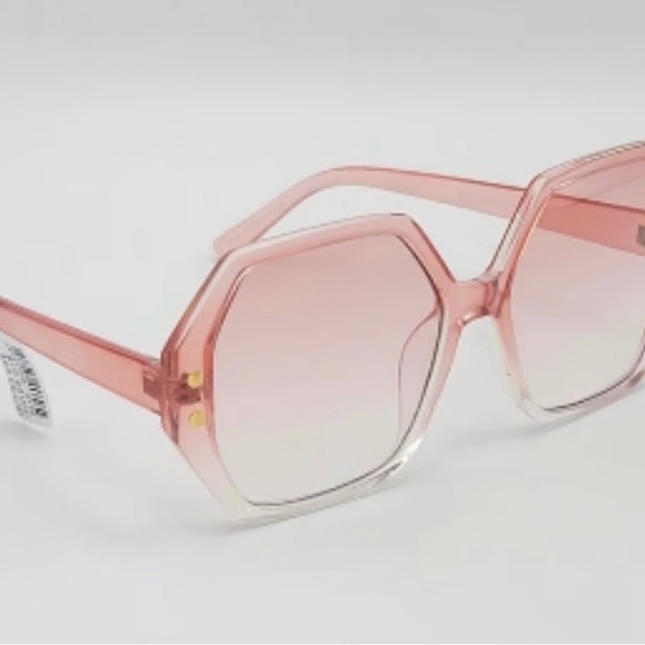 Back in stock soon! UO Willow Hexagon Sunglasses in Pink: Retro Reverie - Picture 2 of 14